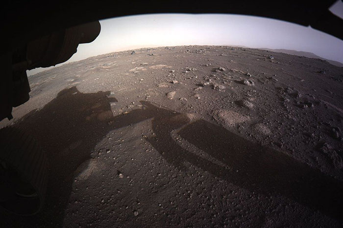 Perseverance cameras captured the rover’s shadow on the planet’s surface during landing.